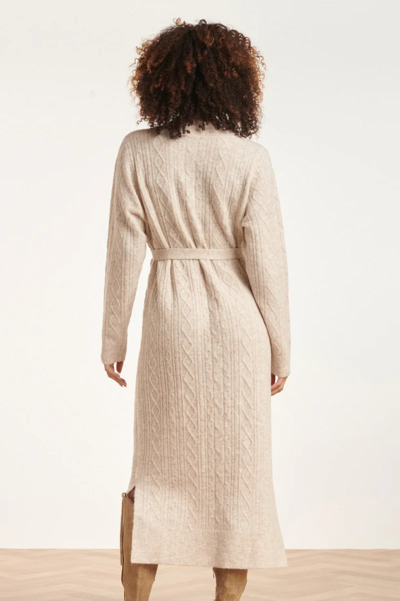 24631 Beige E Gebreide Midi Jurk Met Kabelstructuur | Sand - Afbeelding 7